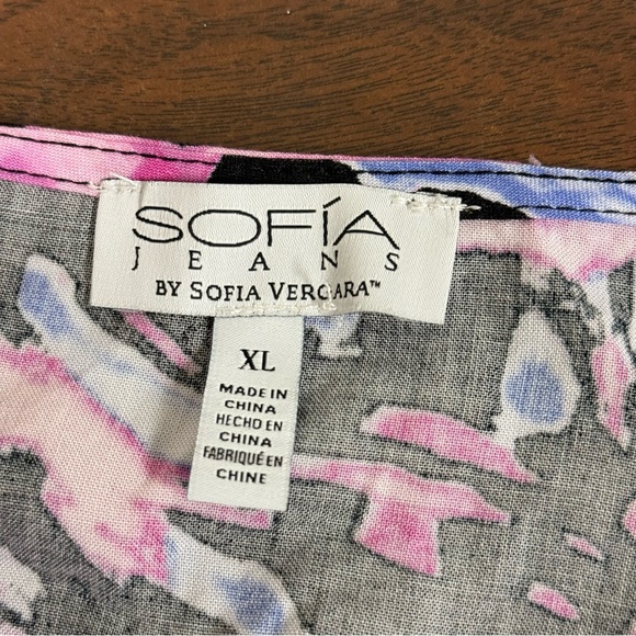Sofia Jeans by Sofia Vergara Sleeveless Abstract Pink  V-Neck Blouse, Size XL - Picture 5 of 9
